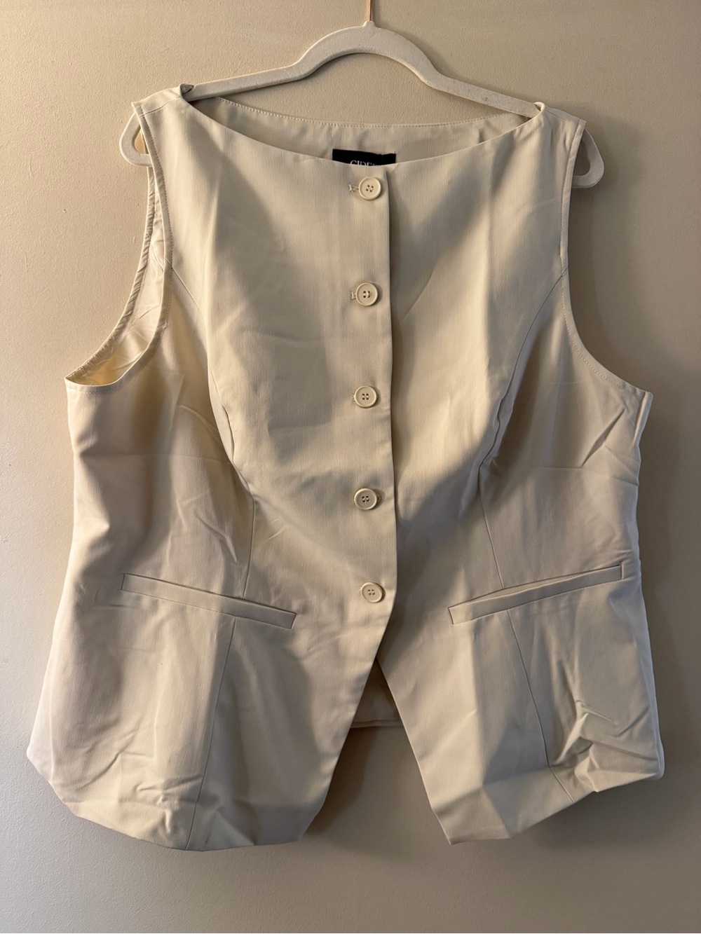 Cider Cream Button-Front Sleeveless Vest